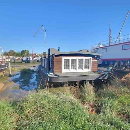Toosey Lass - St Osyth Creek Saint Osyth Ngoại thất bức ảnh