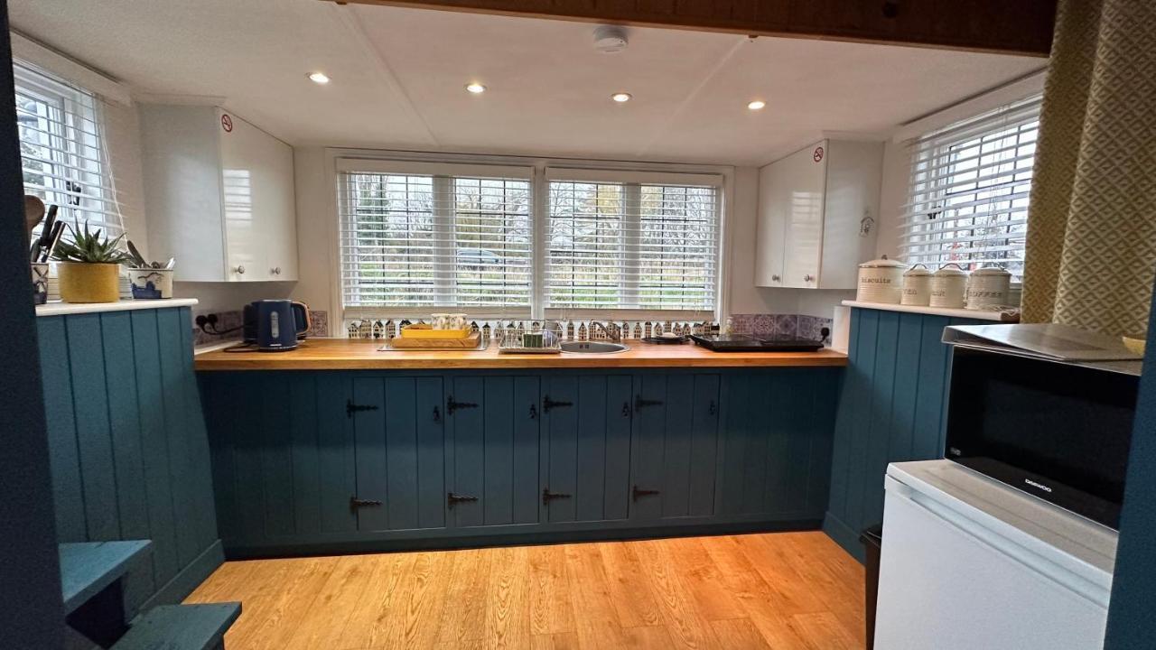 Toosey Lass - St Osyth Creek Saint Osyth Ngoại thất bức ảnh